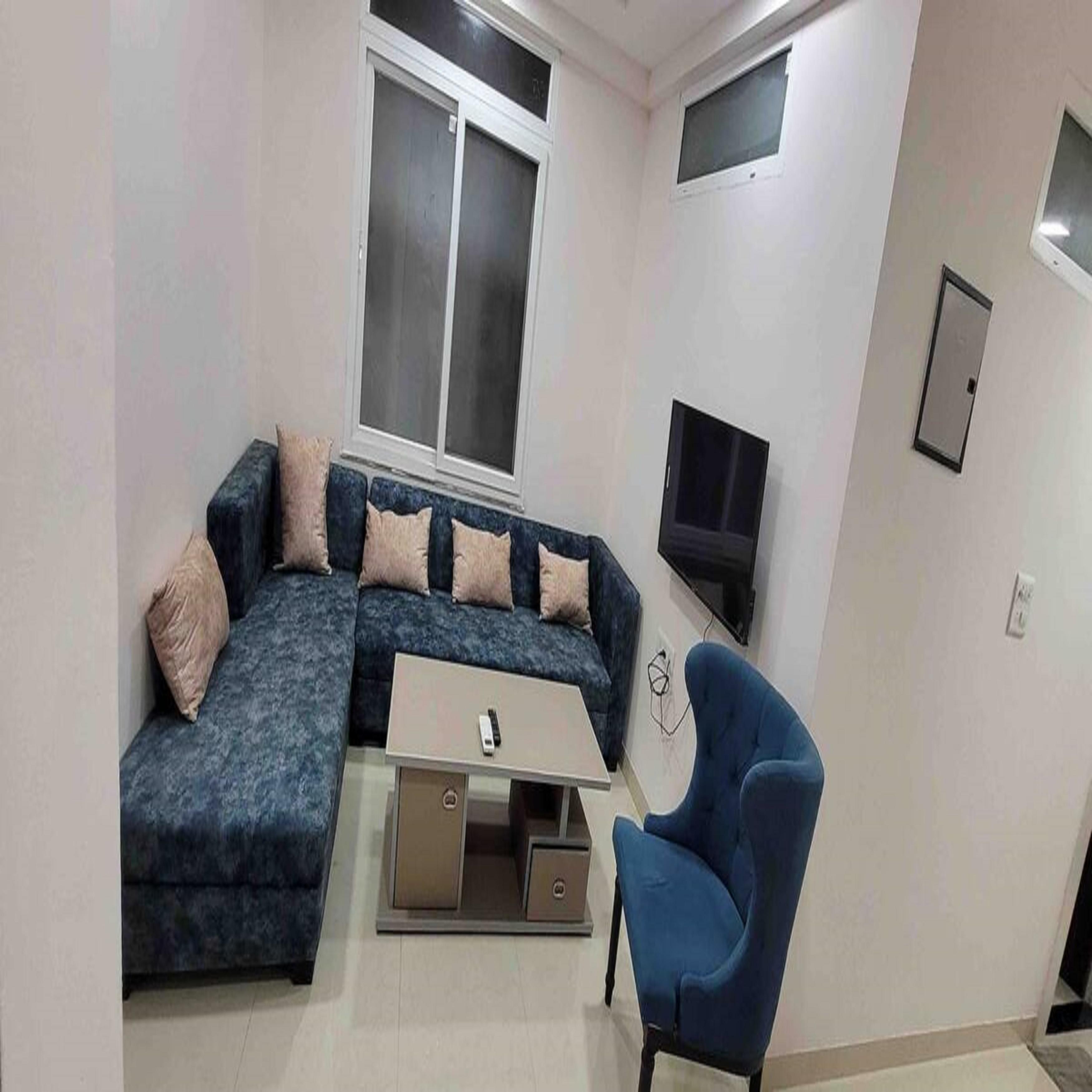 Silver Spot Three Independent 3 BHK Apartment