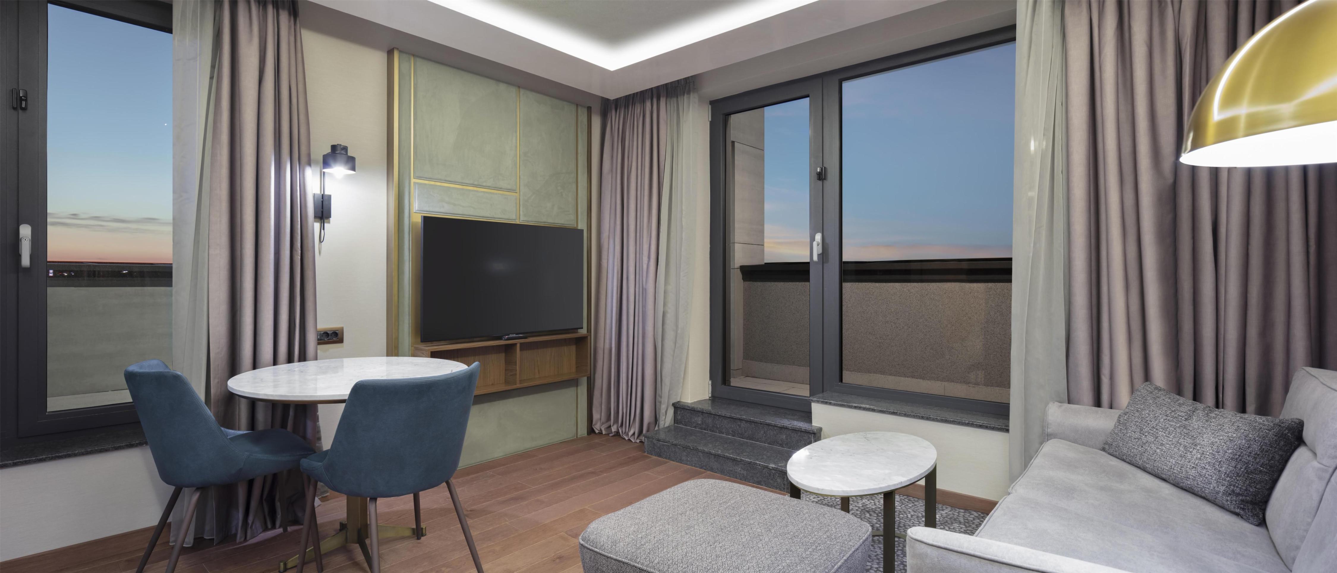 DoubleTree by Hilton Plovdiv Center - Tap to explore photos