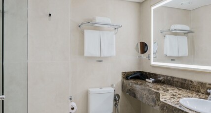 Hilton Porto Alegre Room Type - 1 KING BED PREMIUM ROOM