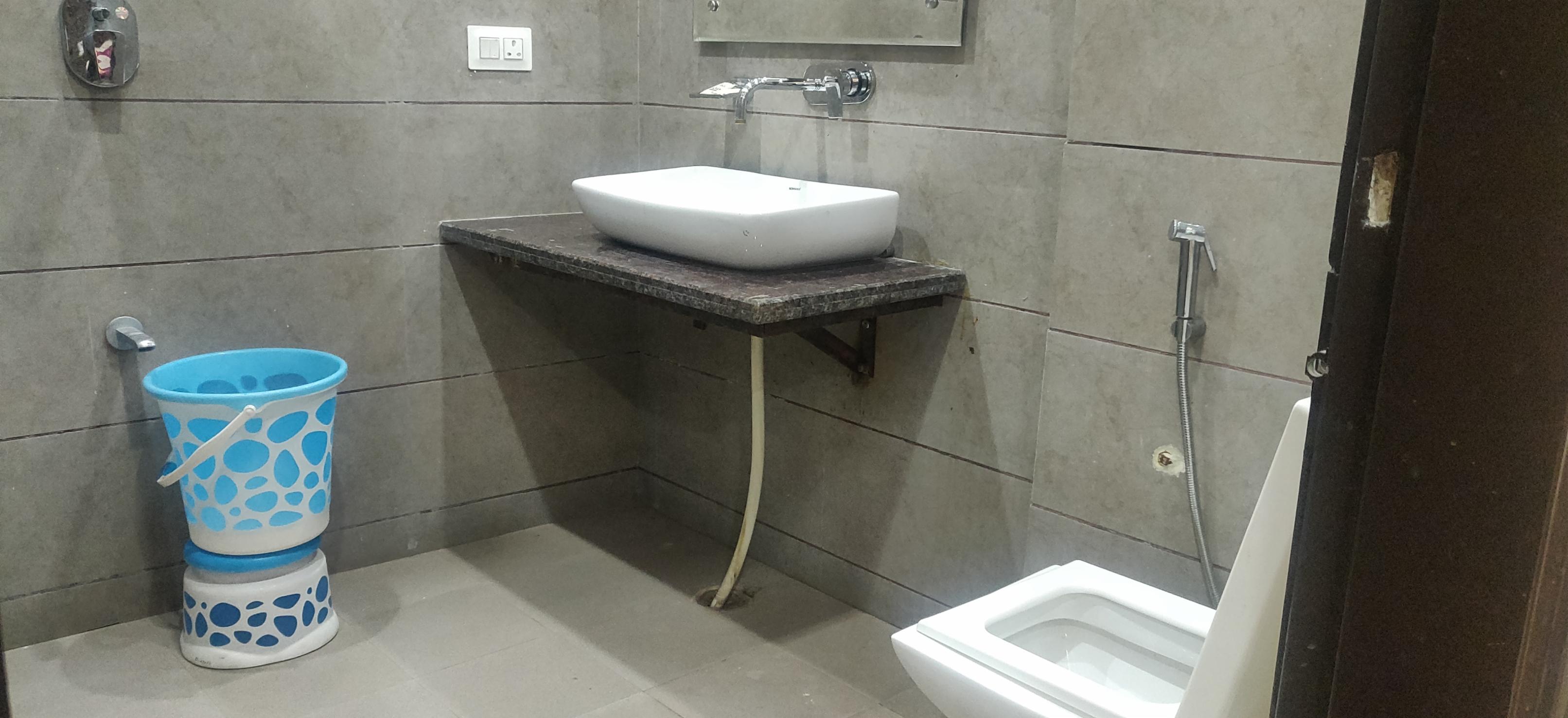 Paramount Hotel - Tap to explore photos