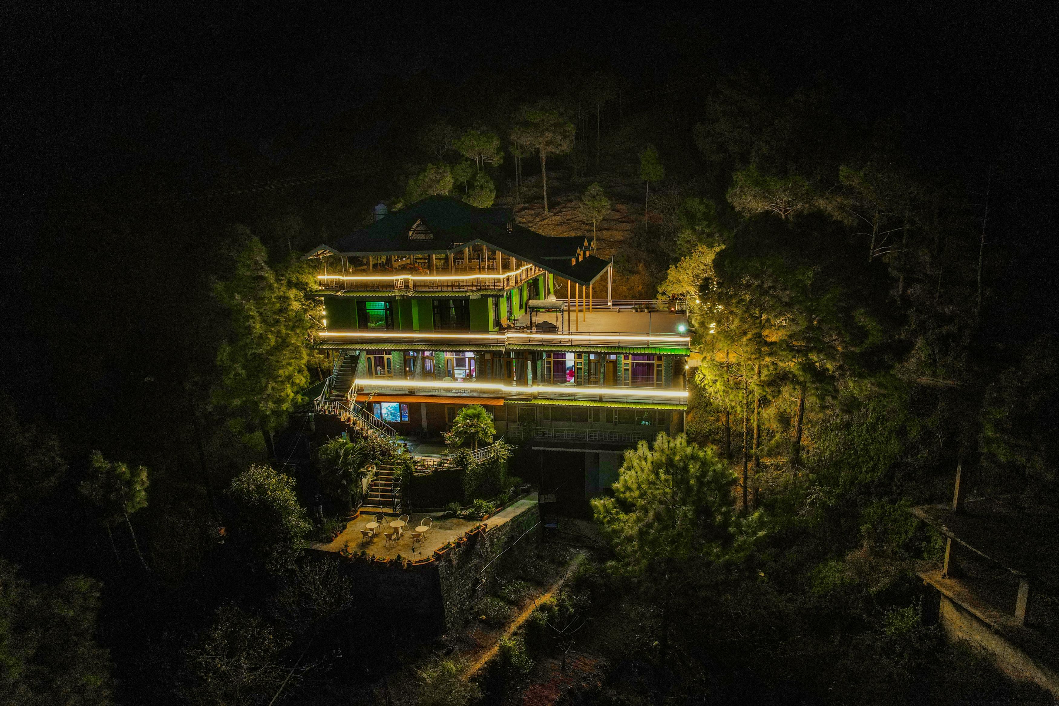 Wow Kasauli BnB - Tap to explore photos
