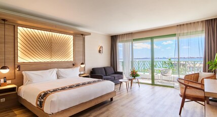Hilton Hotel Tahiti Room Type - 1 KING PREMIER OCEAN VIEW