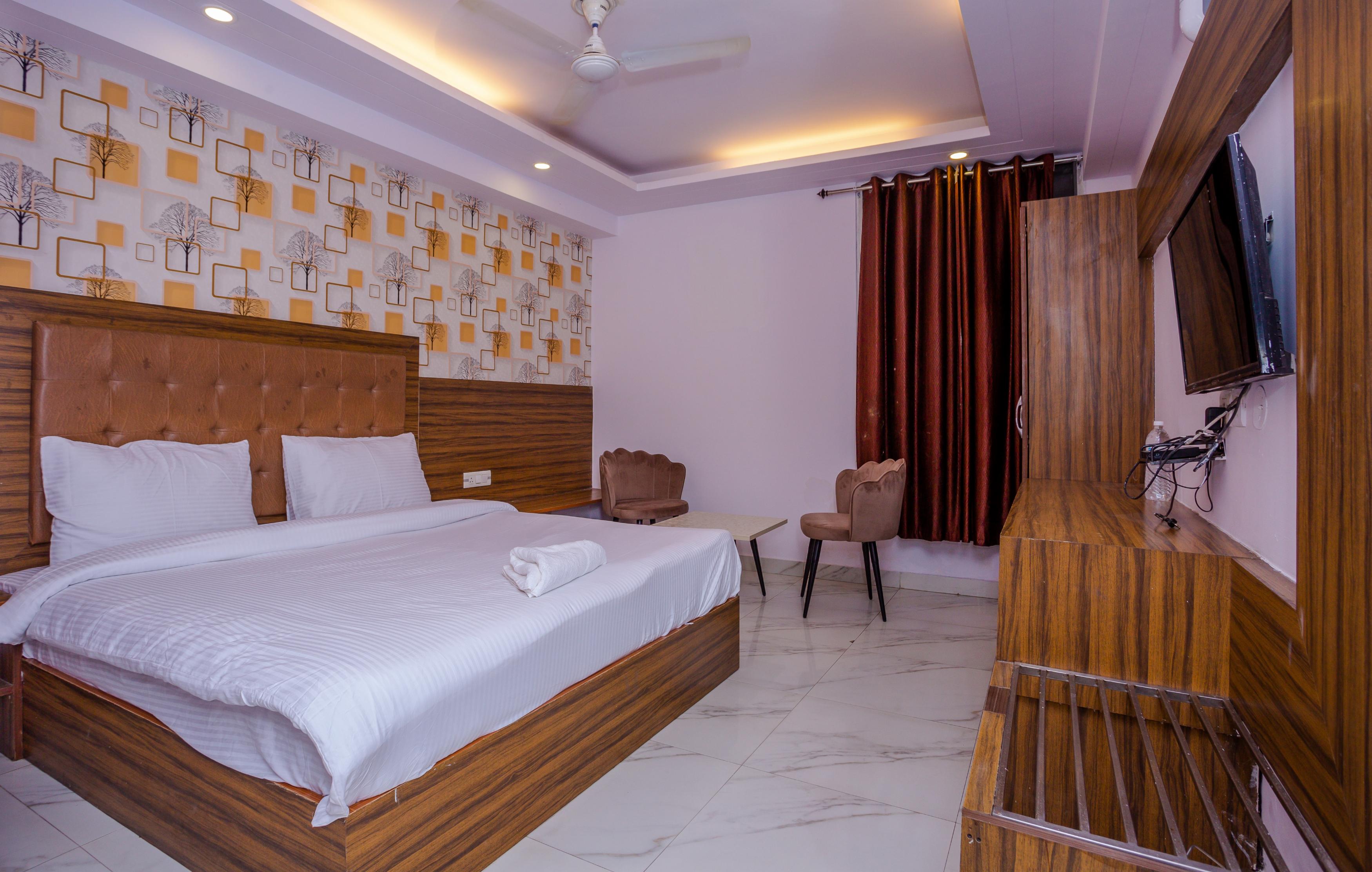 Hotel Doon Dehradun Room Type - Deluxe Room