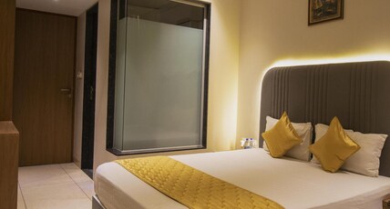 Hotel The UBE Residency Room Type - Deluxe Room