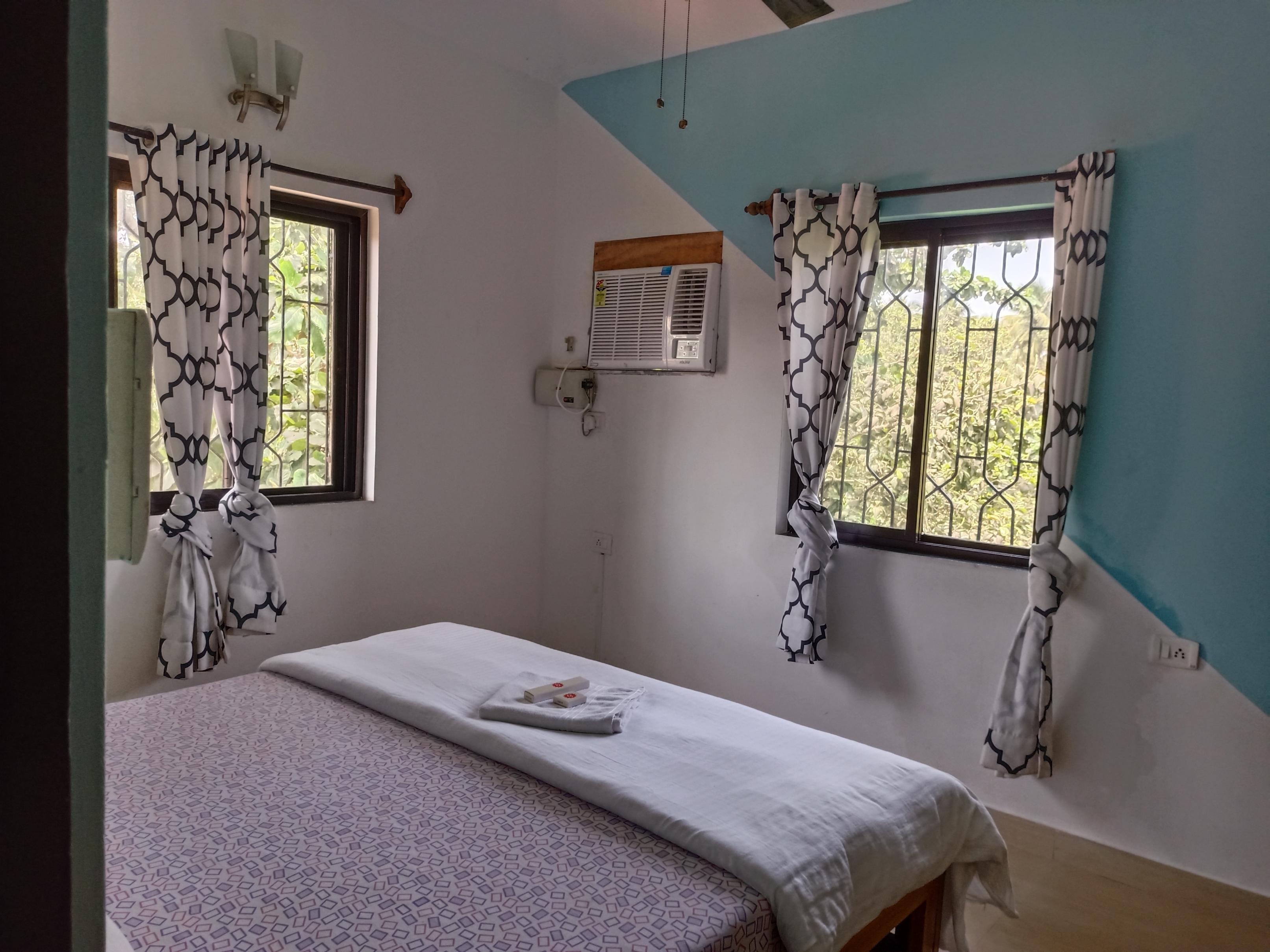 Ronnes Apartment 2bhk in lagoon - Tap to explore photos