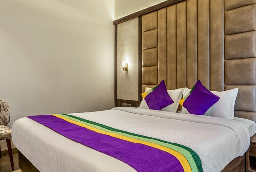 Treebo Premium Savera Inn