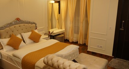 The Royal Hotel Room Type - LUXURY