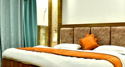 Hotel Green View, Jammu Room Type - Deluxe Double Occupancy Room