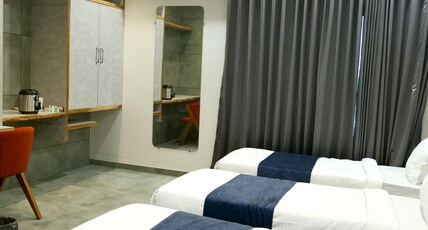 HOTEL SWEETTIME RESTAURANT AND BANQUET Room Type - ROYAL FAMILY ROOM