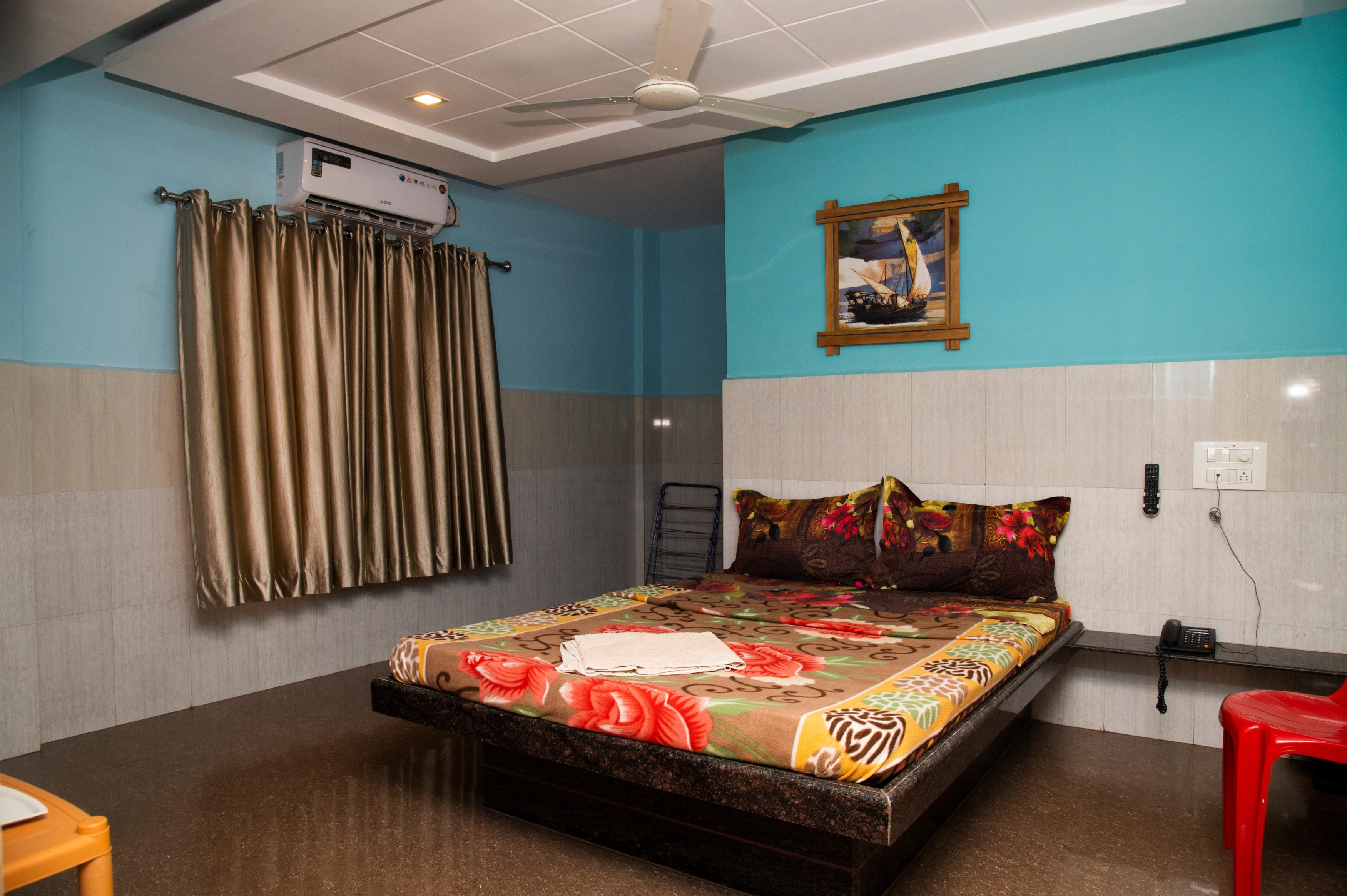 Hotel Swapnali Palace - Tap to explore photos