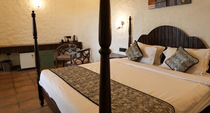 Water Stone Resort Room Type - Lakeside Cottage