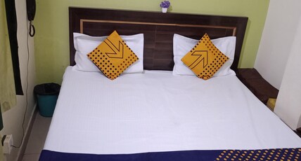 ROYAL KASHI LODGE Room Type - Deluxe Double AC Room