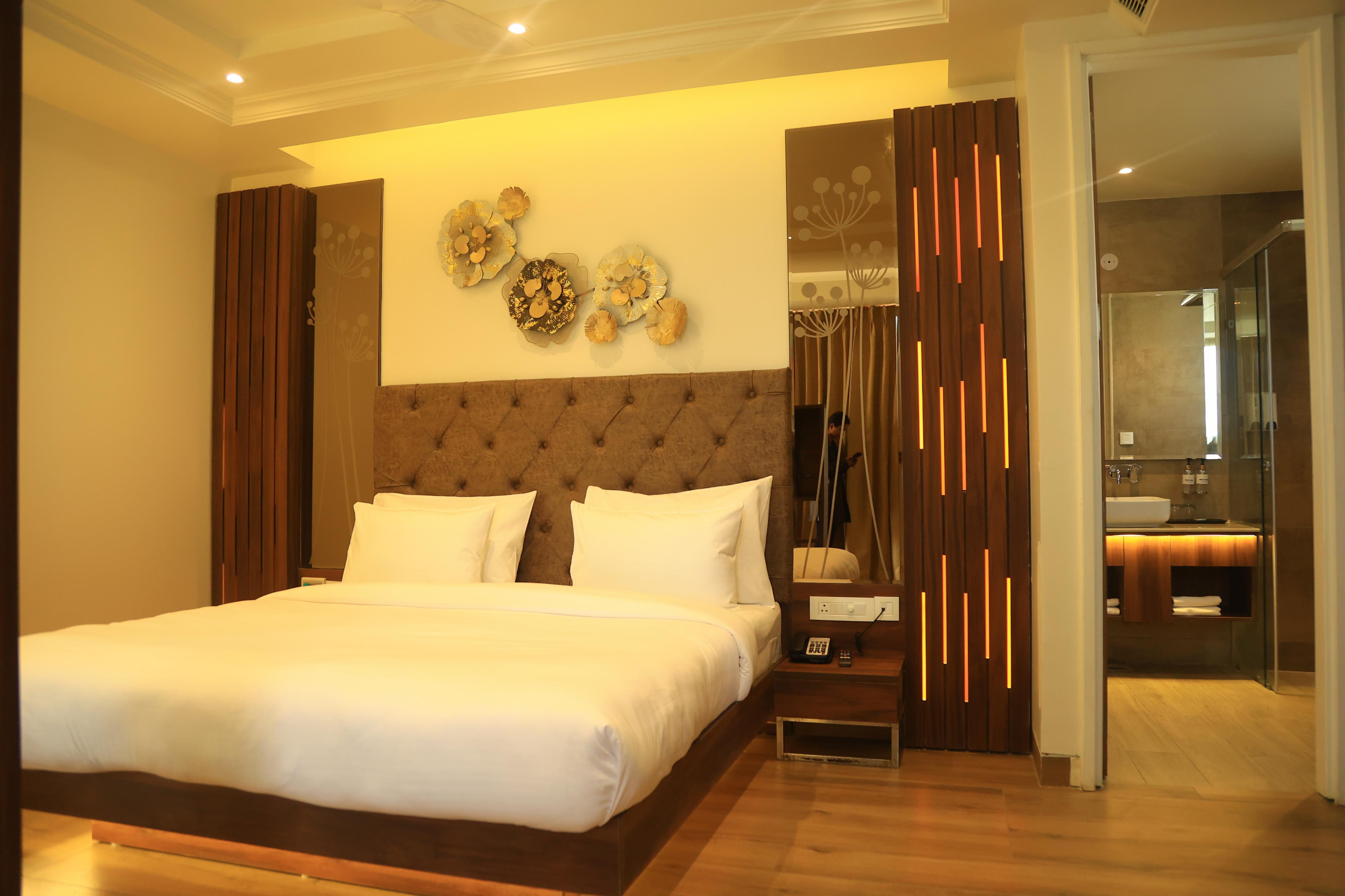 Sapphire Sky Hotel - Tap to explore photos