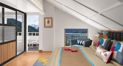 Bookmark Resorts, Manali Room Type - Luxury Room with Jacuzzi