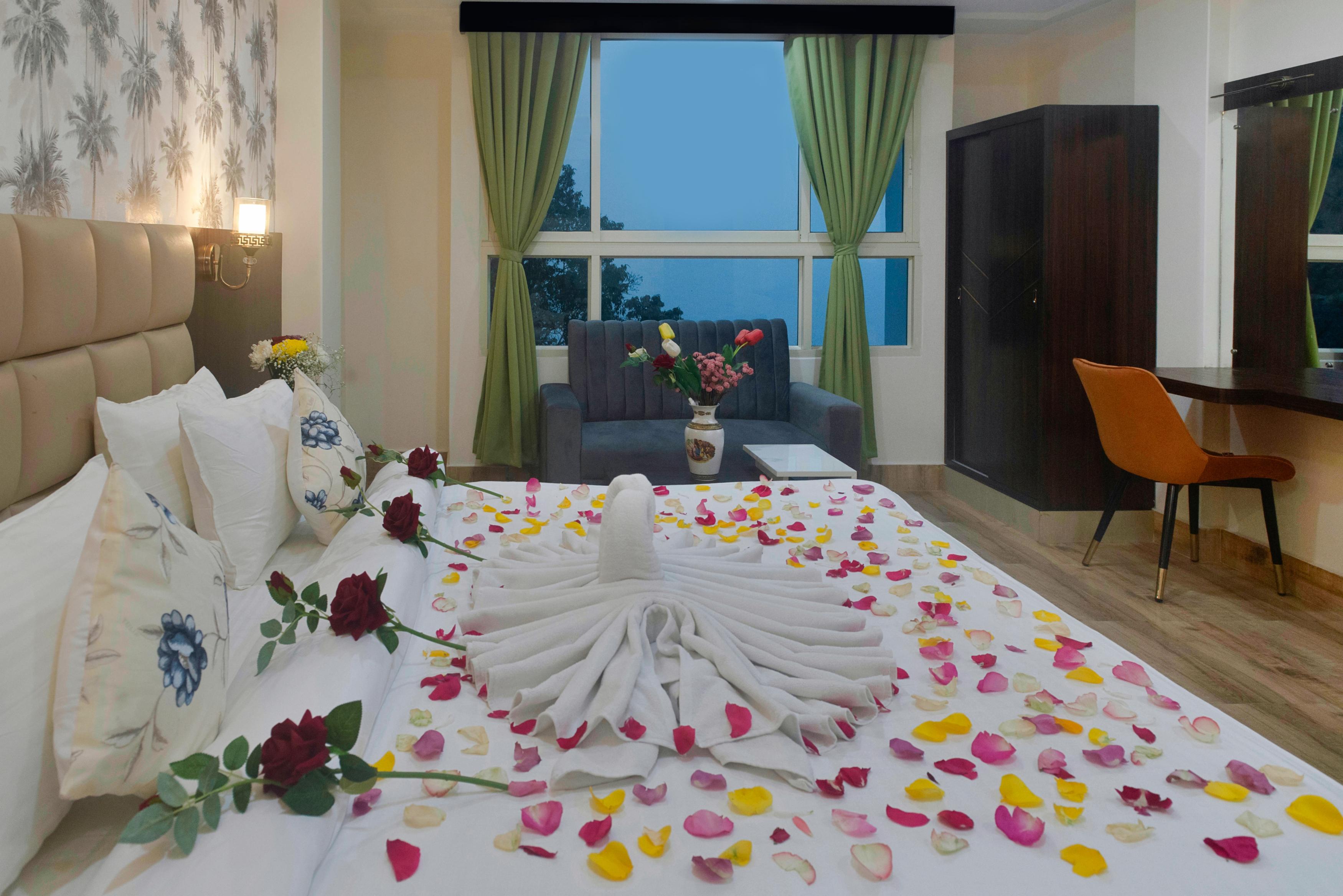 7 Mirror Hotel Gangtok - Tap to explore photos