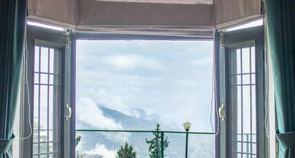 The Himalayan Shire Fagu Room Type - Deluxe Room- Blue Pine