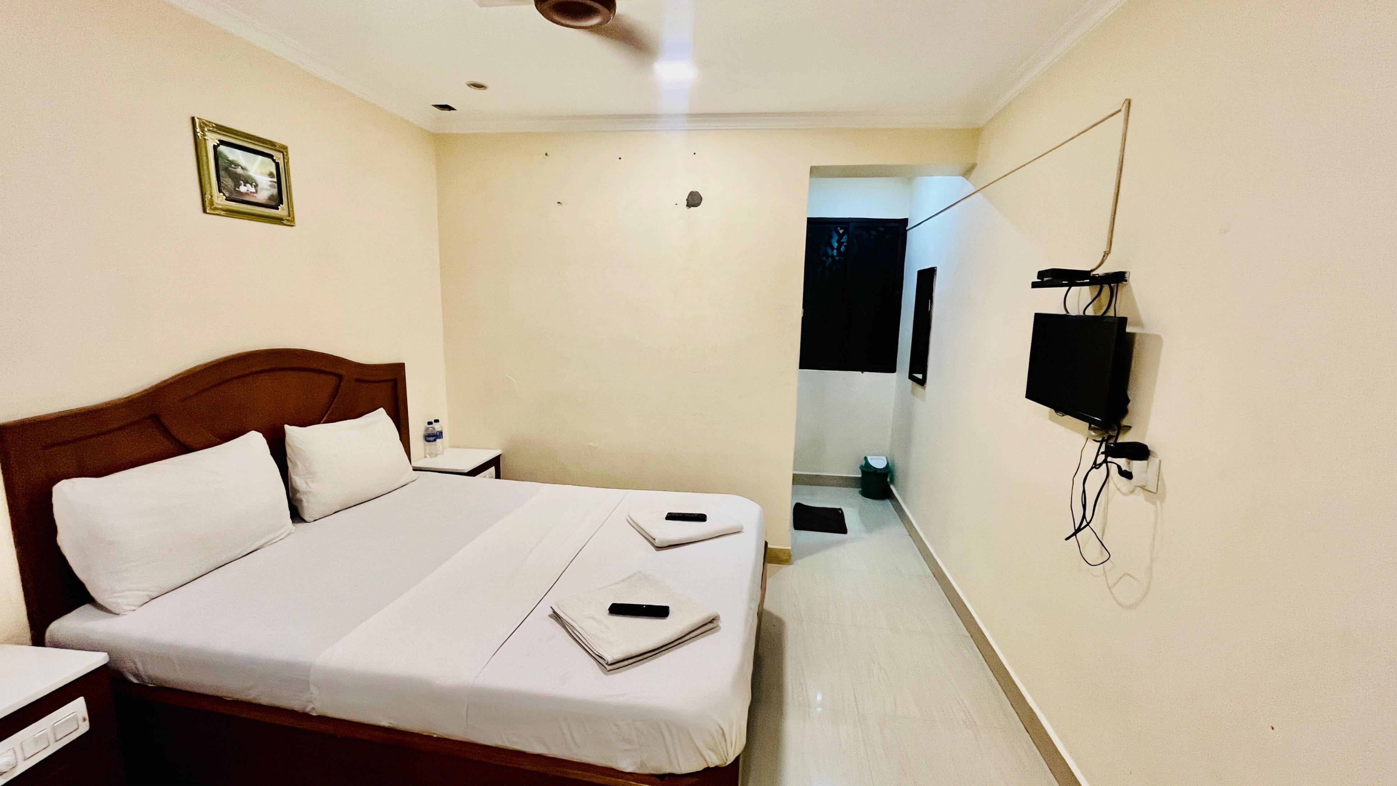 HOTEL ANNAPOORNA RESIDENCY Room Type - Deluxe Double Non AC with Indian Toilet