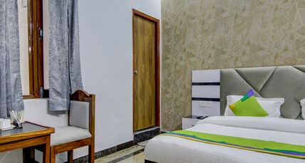 Treebo Avanzo Room Type - Standard Room Treebo Avanzo Room Type - Standard Room