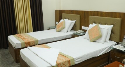MAYFAIR Room Type - Standard Twin AC