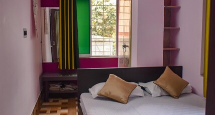 Green Palace Guest House Room Type - AC Deluxe Suite
