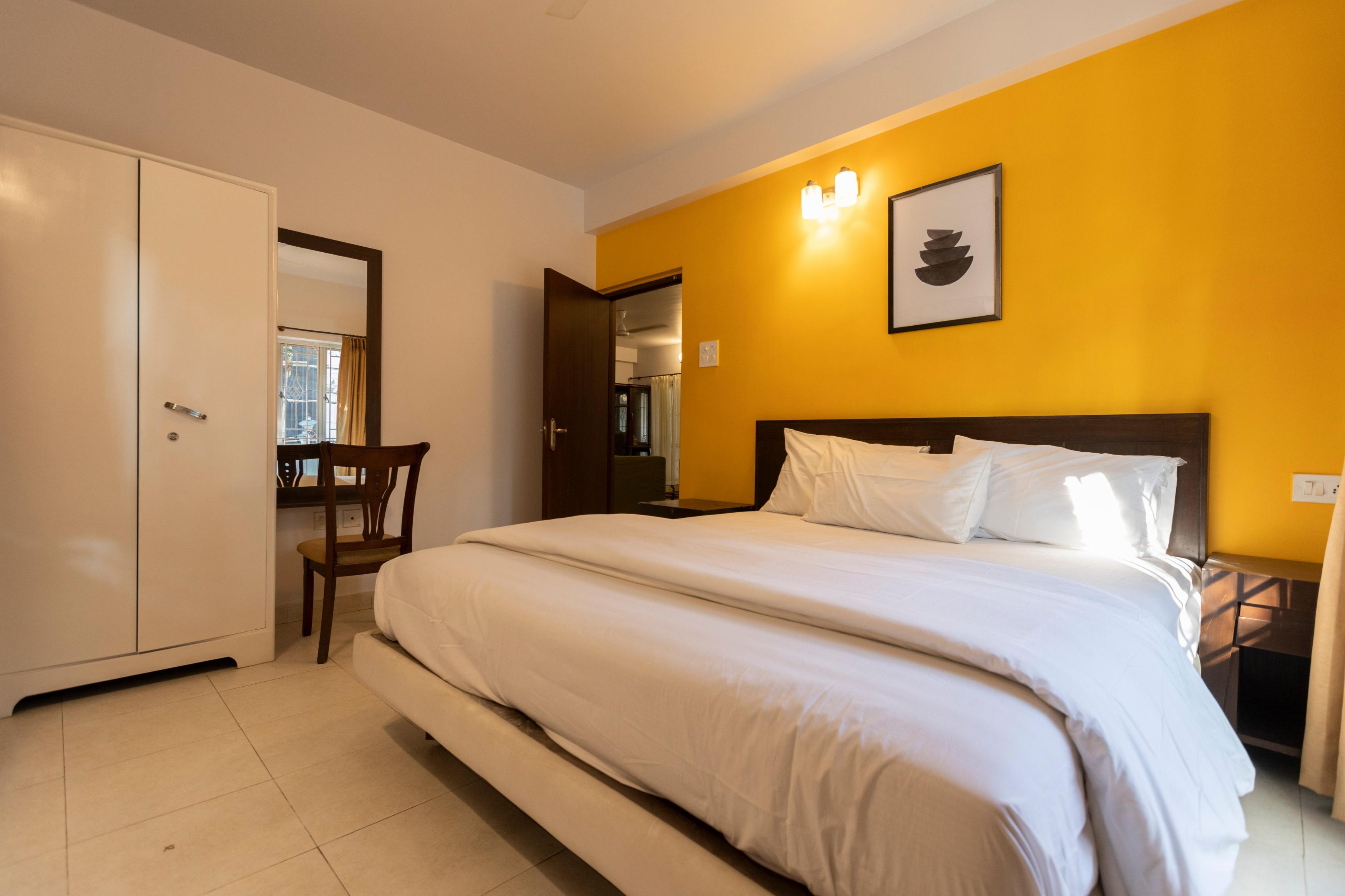 HANDMADE HOMES HAZRA 3 BED APARTMENT AT KALIGHAT - Tap to explore photos