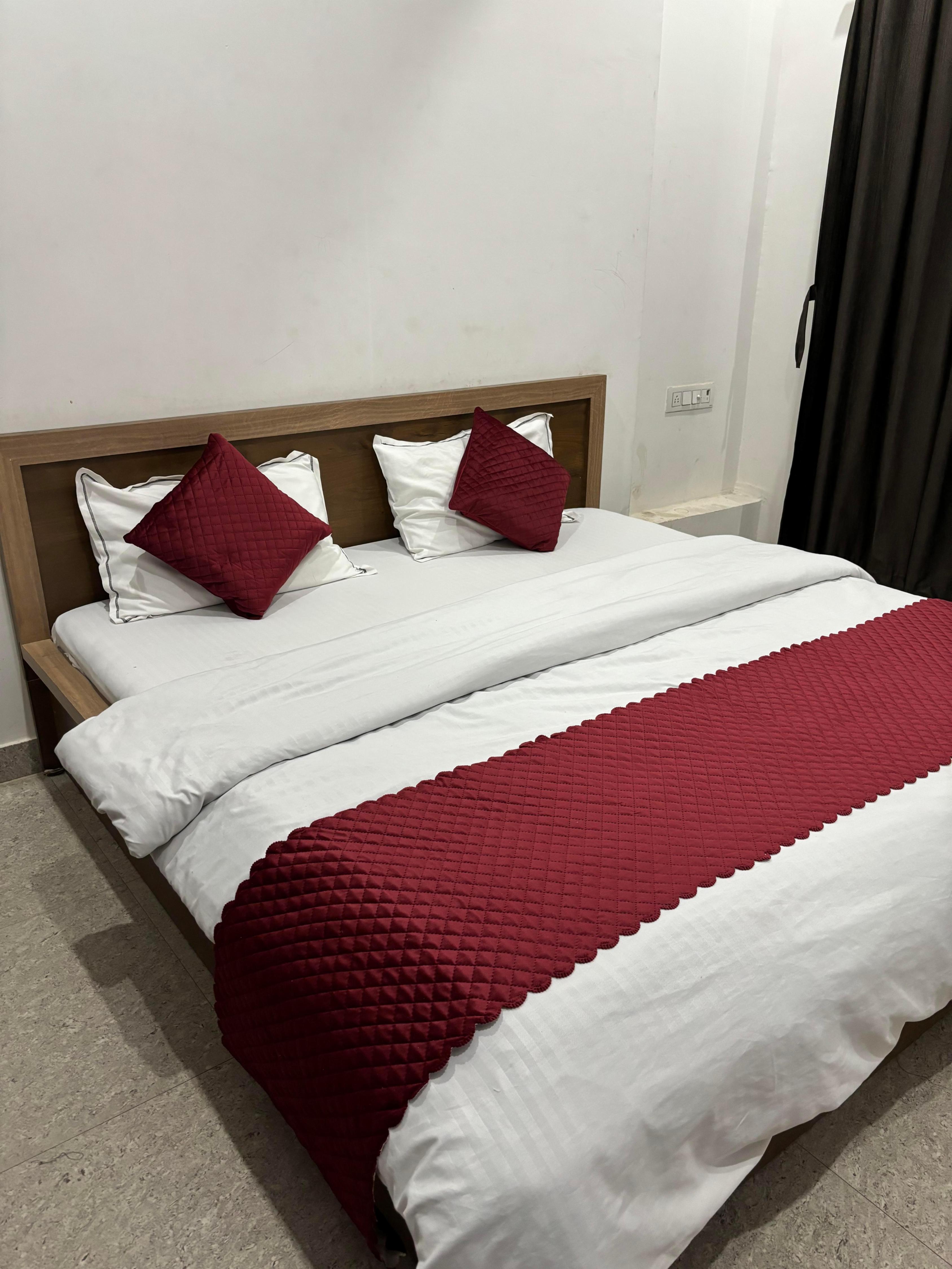 Hotel Krishnam - Tap to explore photos