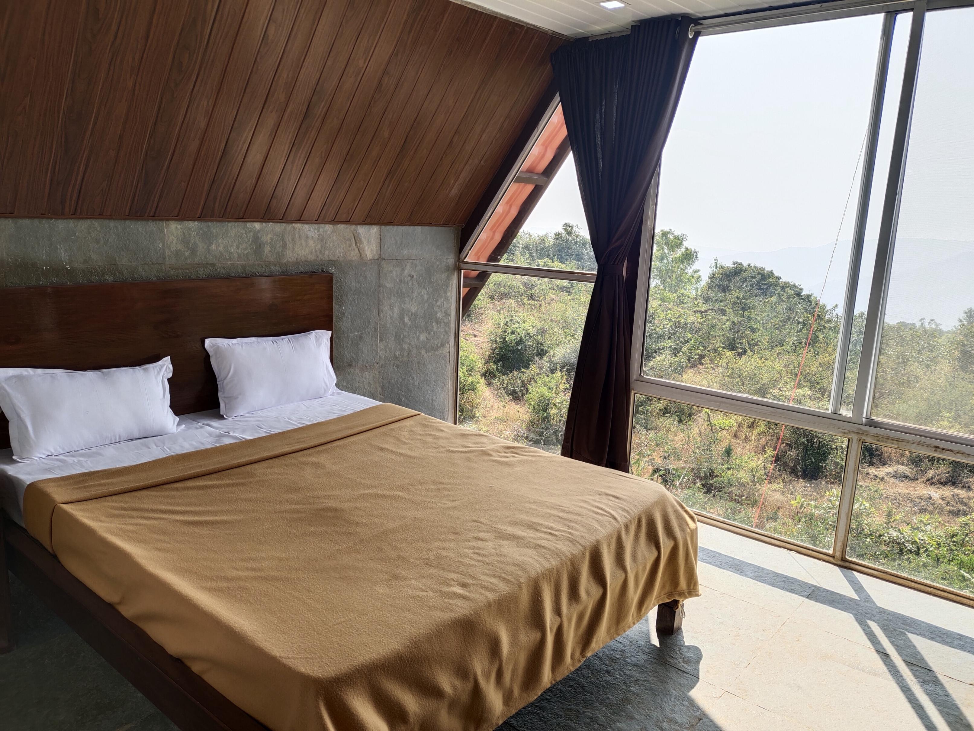 Manshas High 5 Resort - Tap to explore photos