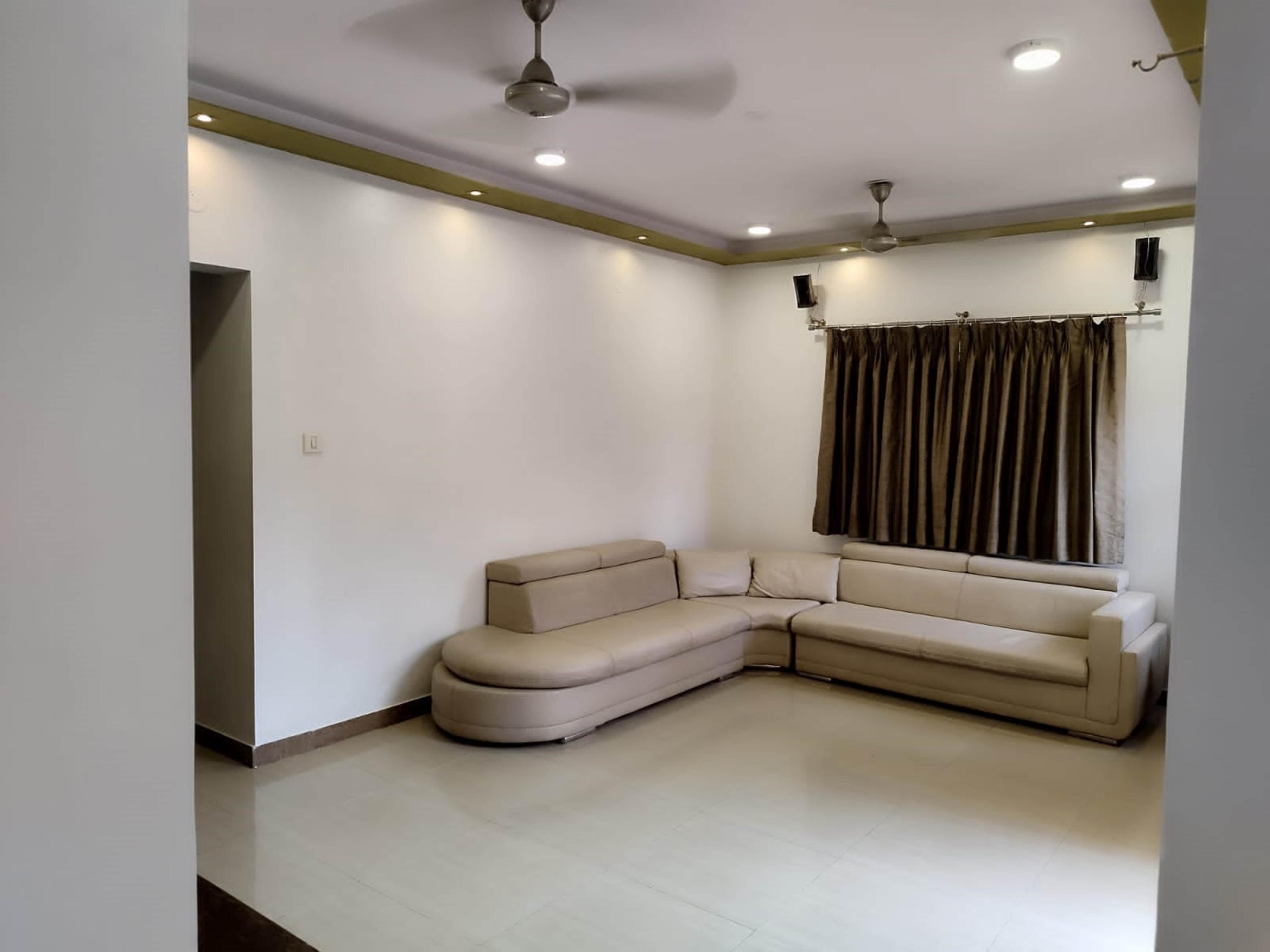 Classy 2 BHK Serviced Appt - Tap to explore photos