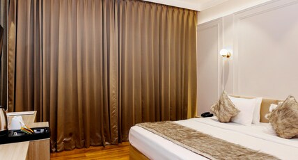 Hotel Euphoria Green 5 minutes from Golden Temple Room Type - Deluxe Room-- With Window Hotel Euphoria Green 5 minutes from Golden Temple Room Type - Deluxe Room-- With Window