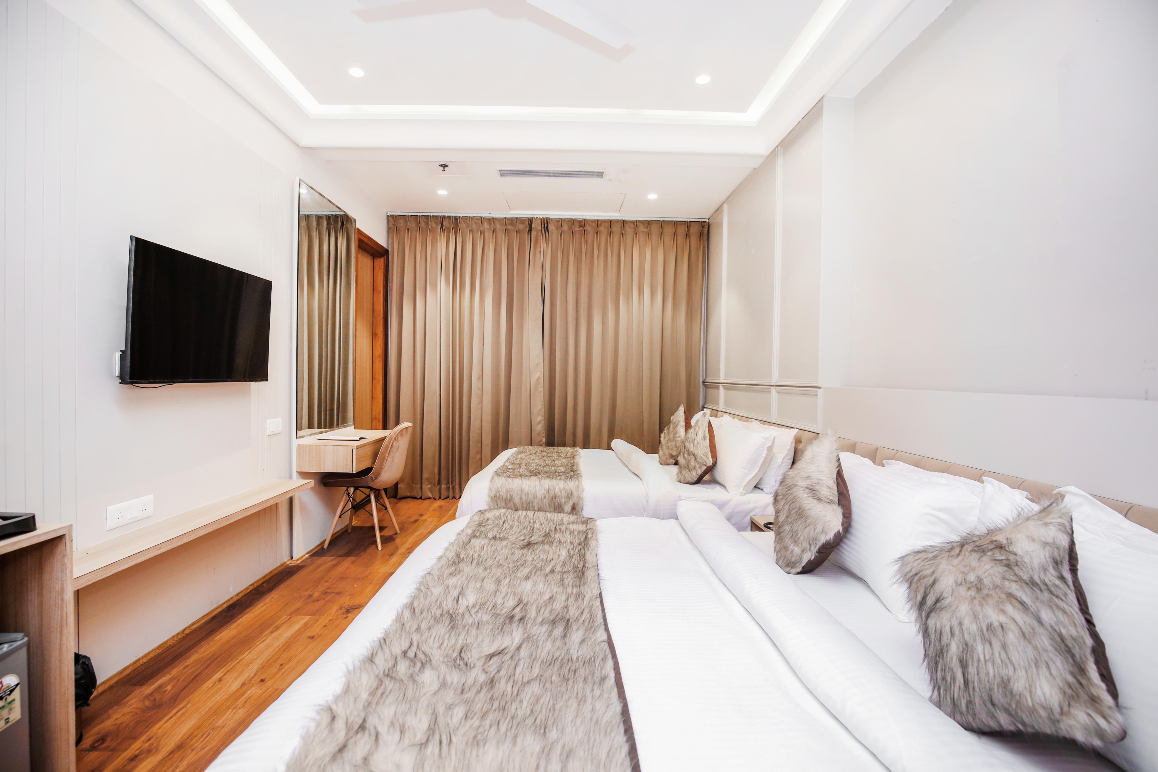 Hotel Euphoria Green 5 minutes from Golden Temple - Tap to explore photos