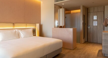 Centara Ubon Room Type - Deluxe King