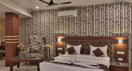 Hotel Candle Wood Room Type - THE CANDLE WOOD FAMILY SUITE