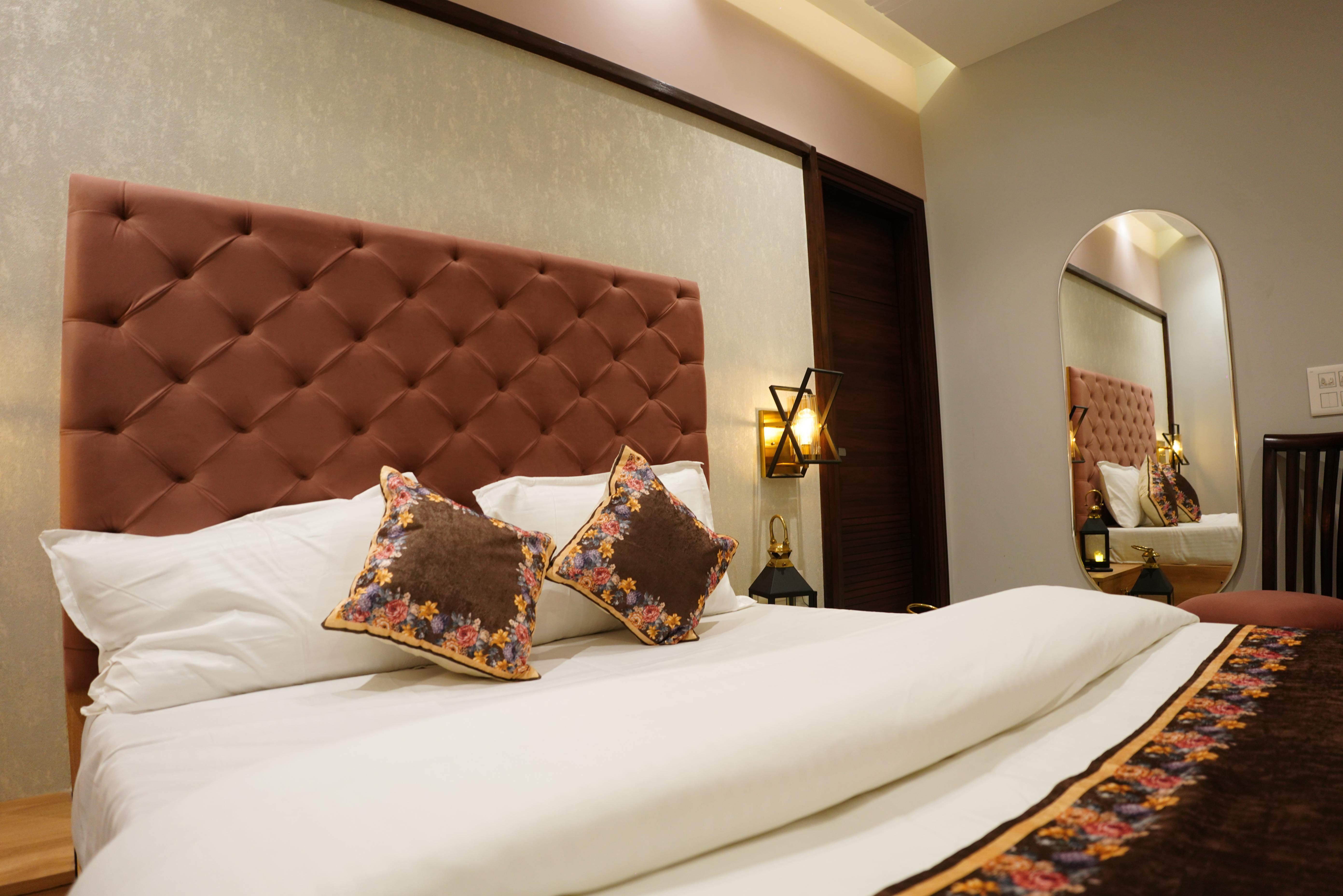 Hotel Narison By Divud Ecom - 5 min Drive From Golden Temple Room Type - Deluxe Room Hotel Narison By Divud Ecom - 5 min Drive From Golden Temple Room Type - Deluxe Room