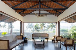 Viewtopia || Room In A Villa