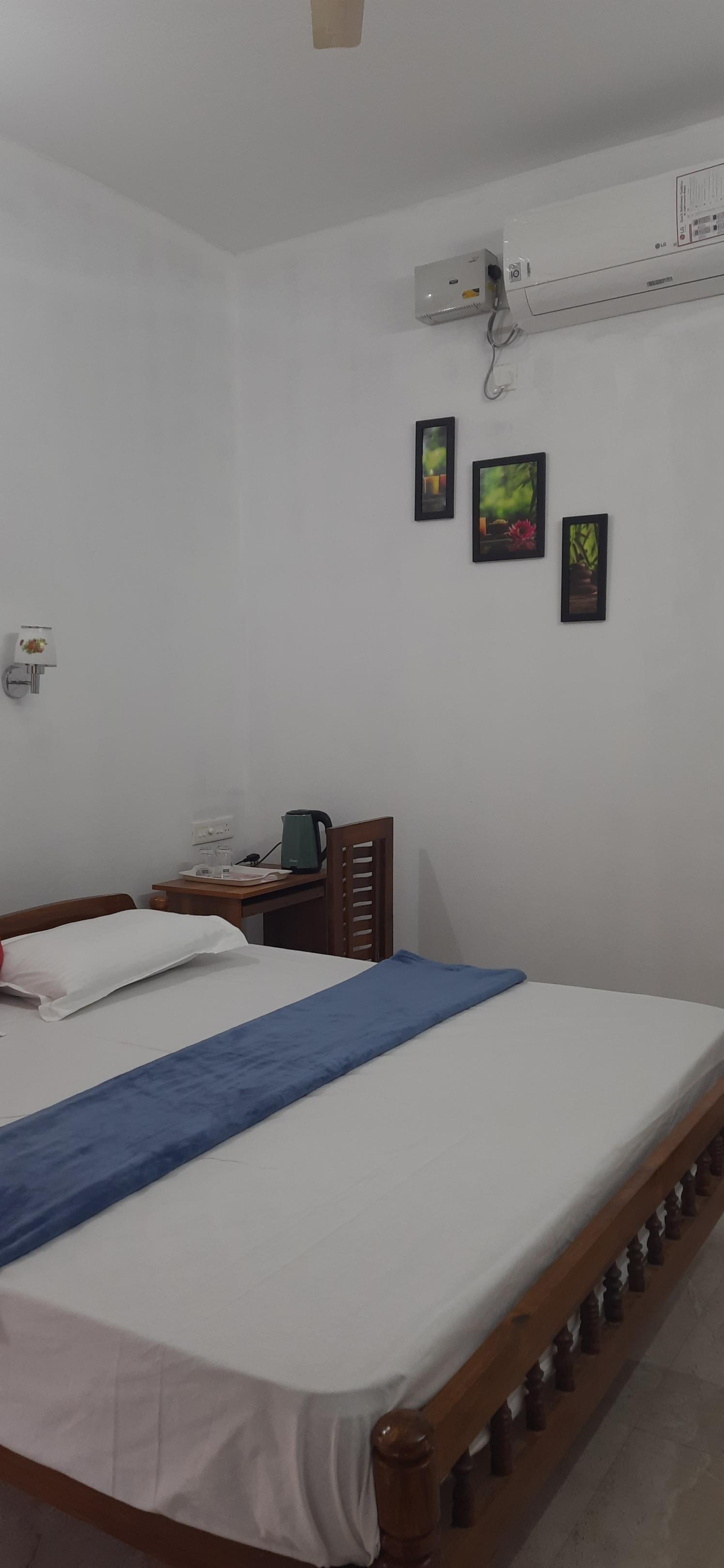 THEKKADY HOMES Room Type - Deluxe A/C