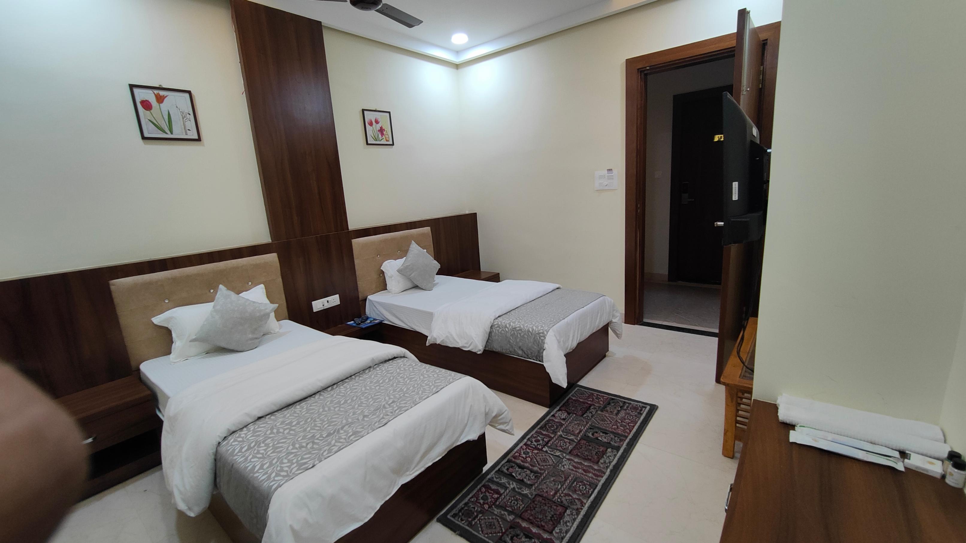 HOTEL RUDRAAKSH PALACE Room Type - TWIN BED  DELUXE