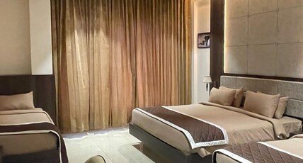 HOTEL VAHINI GRAND Room Type - Premium Family Suite AC