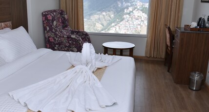 Hotel Greenfield  Regency Room Type - Premium Valley View