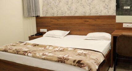 The Grand Sapphire Room Type - DELUXE ROOM