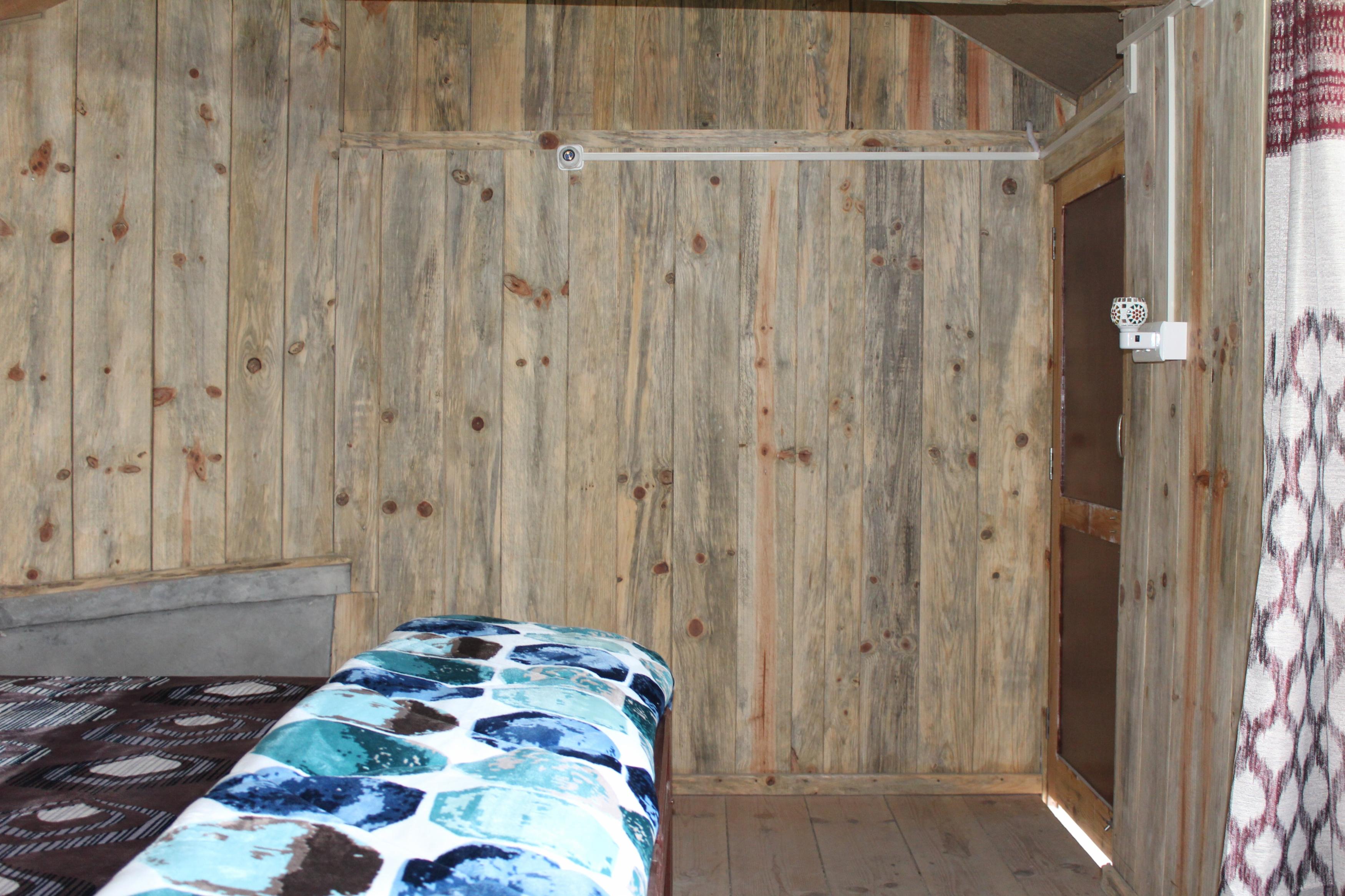 Whistling Oaks Room Type - Hill view