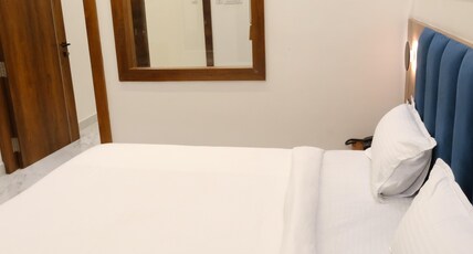 Hotel The Johri Room Type - Golden Room