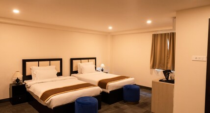 ROYALE LALAWI HOTEL Room Type - Executive Deluxe Twin