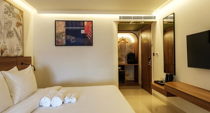 Indie Stay Jaipur Room Type - URBAN CORNER ROOM