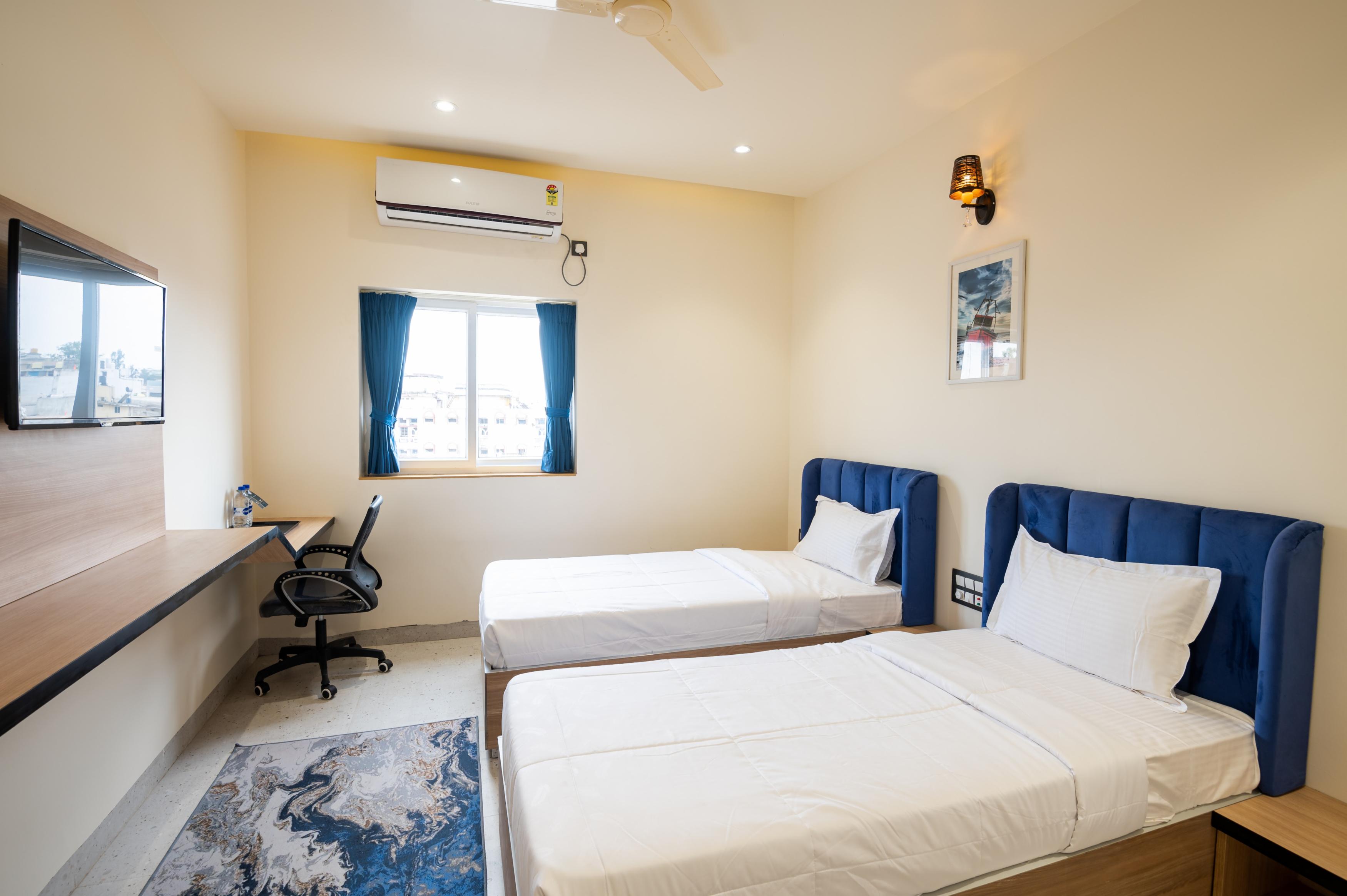 HOTEL HAM RESIDENCY Room Type - EXECUTIVE TWIN