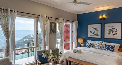 Zostel Homes Shimla Room Type - Deluxe Room (with balcony)