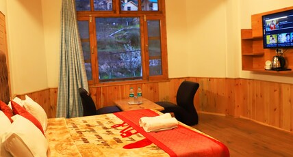 Seven Hills Resort Room Type - Deluxe Room Mountain View with Balcony