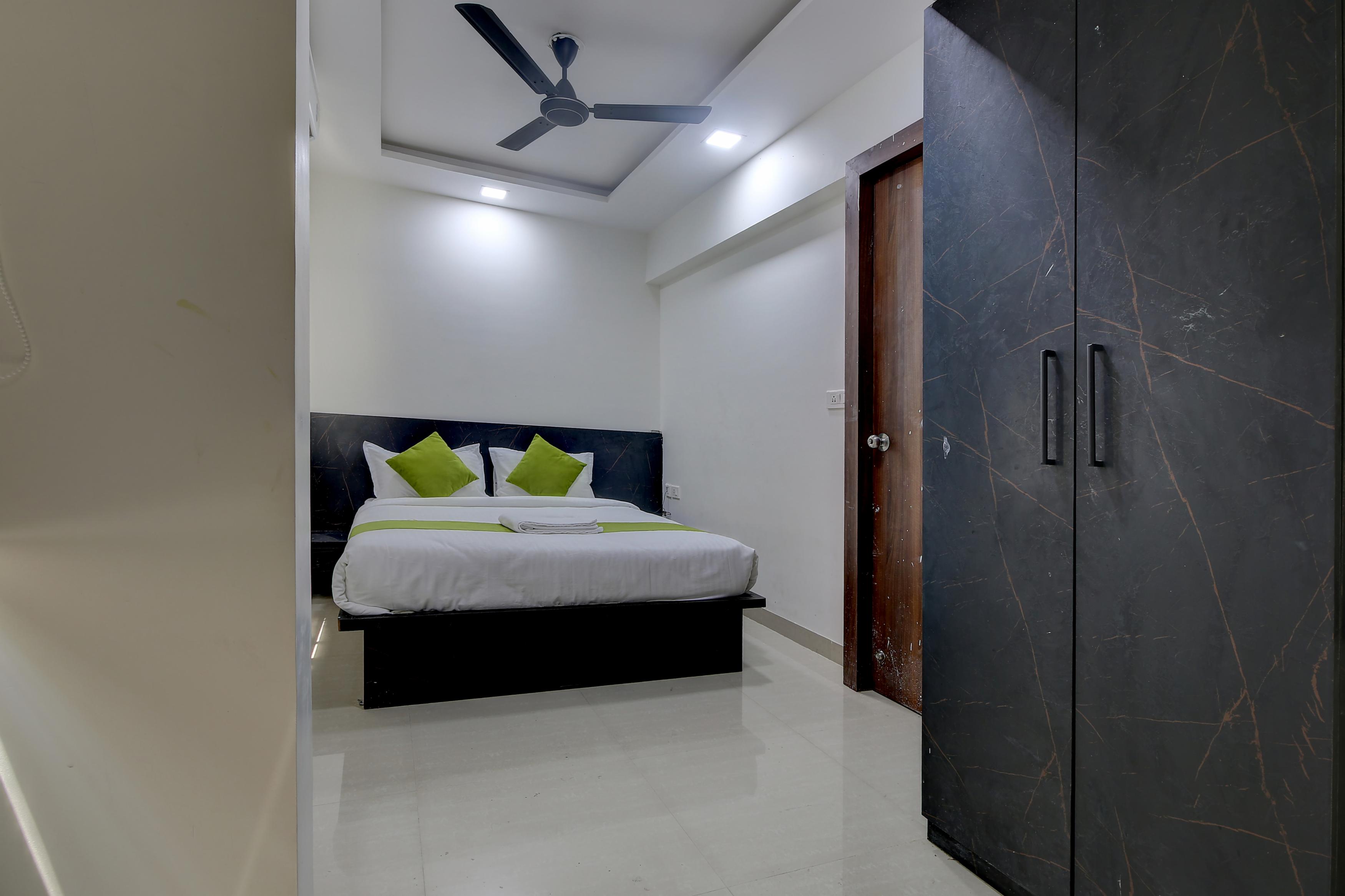 StayBird - Silver Oak, Kharadi, An Apartment Hotel - Tap to explore photos