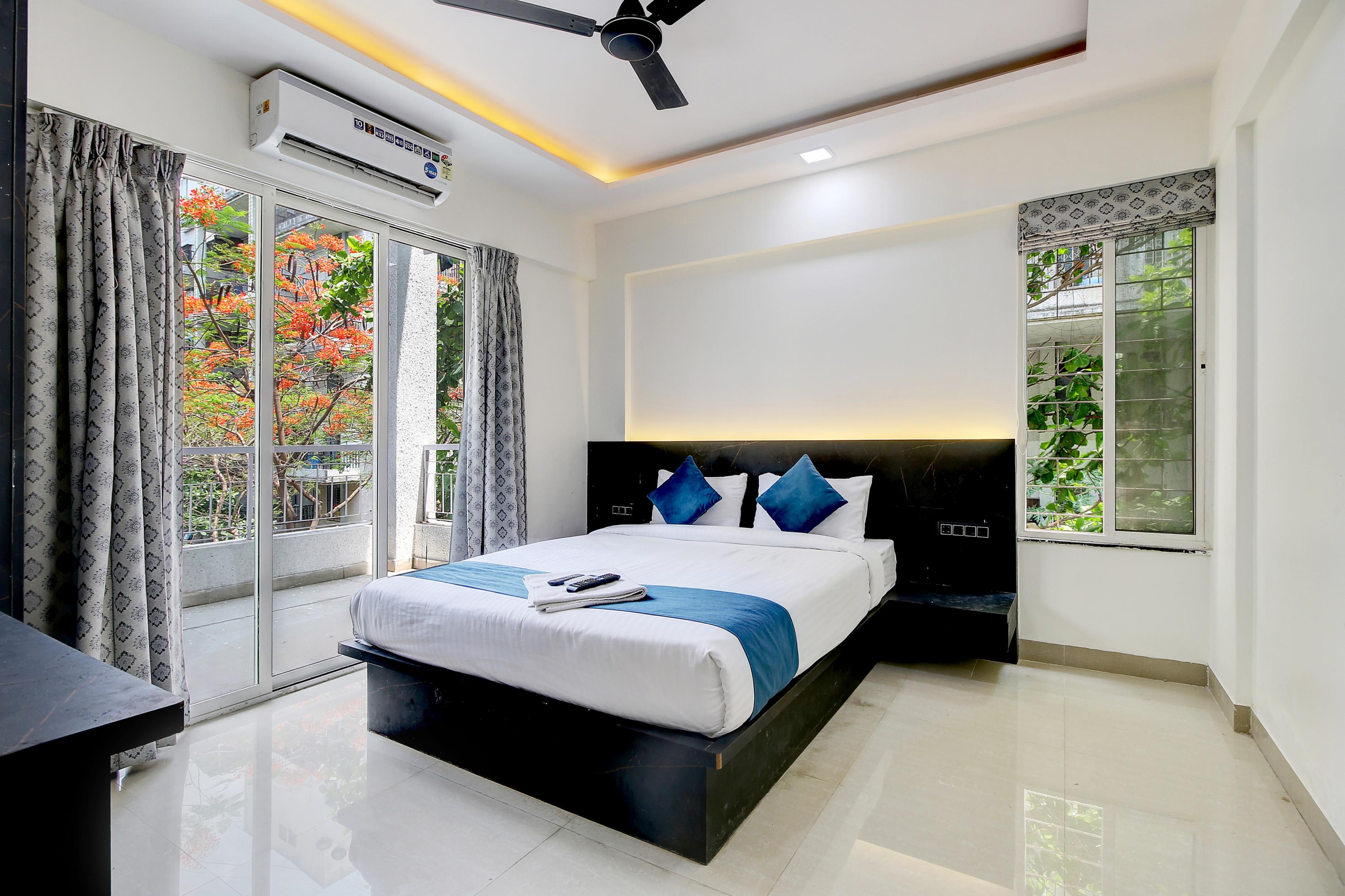 StayBird - Silver Oak, Kharadi, An Apartment Hotel Room Type - Premium AC Room with Balcony (2X) StayBird - Silver Oak, Kharadi, An Apartment Hotel Room Type - Premium AC Room with Balcony (2X)