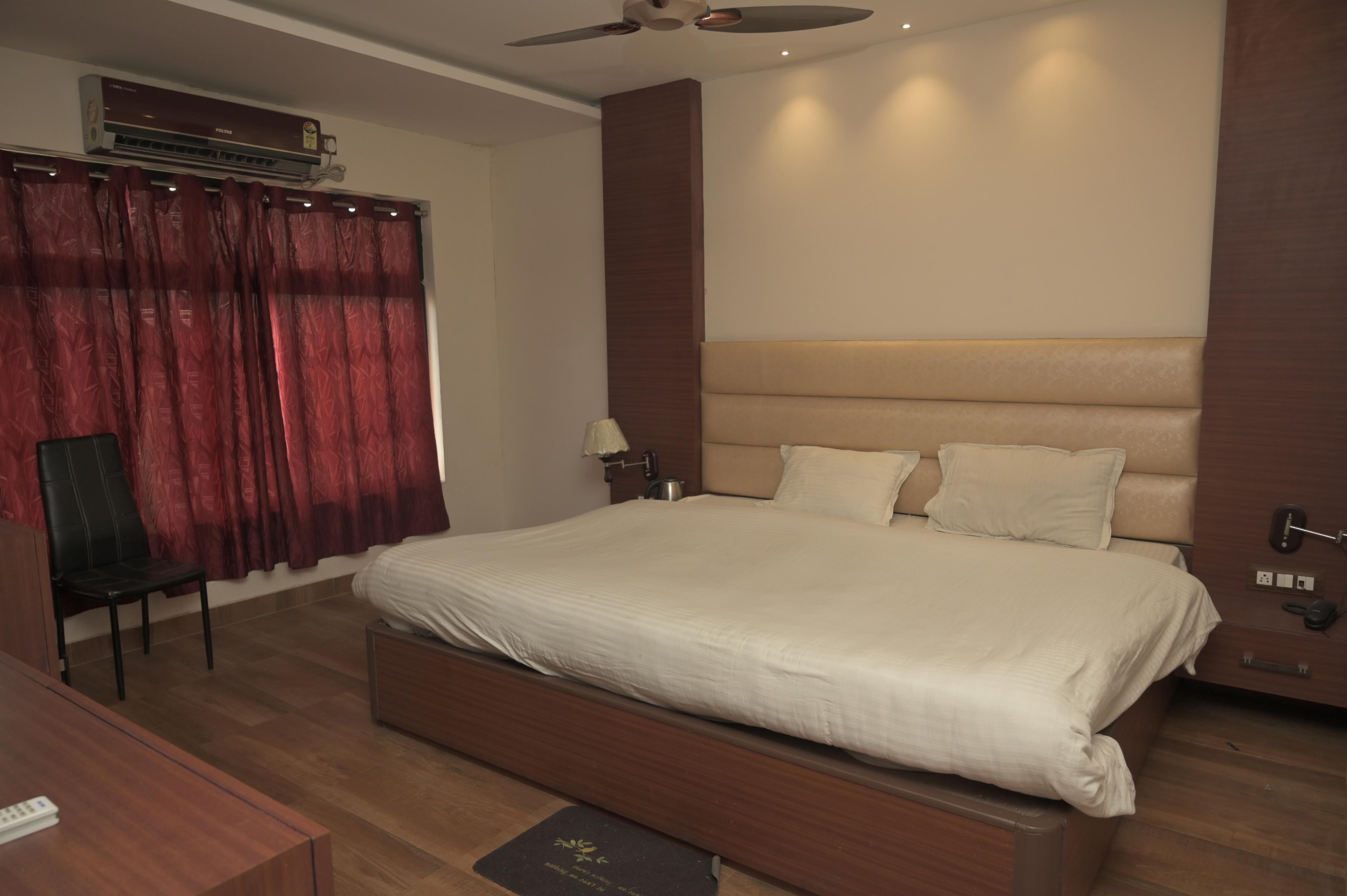 Hotel Grand Regency Room Type - Premium Room