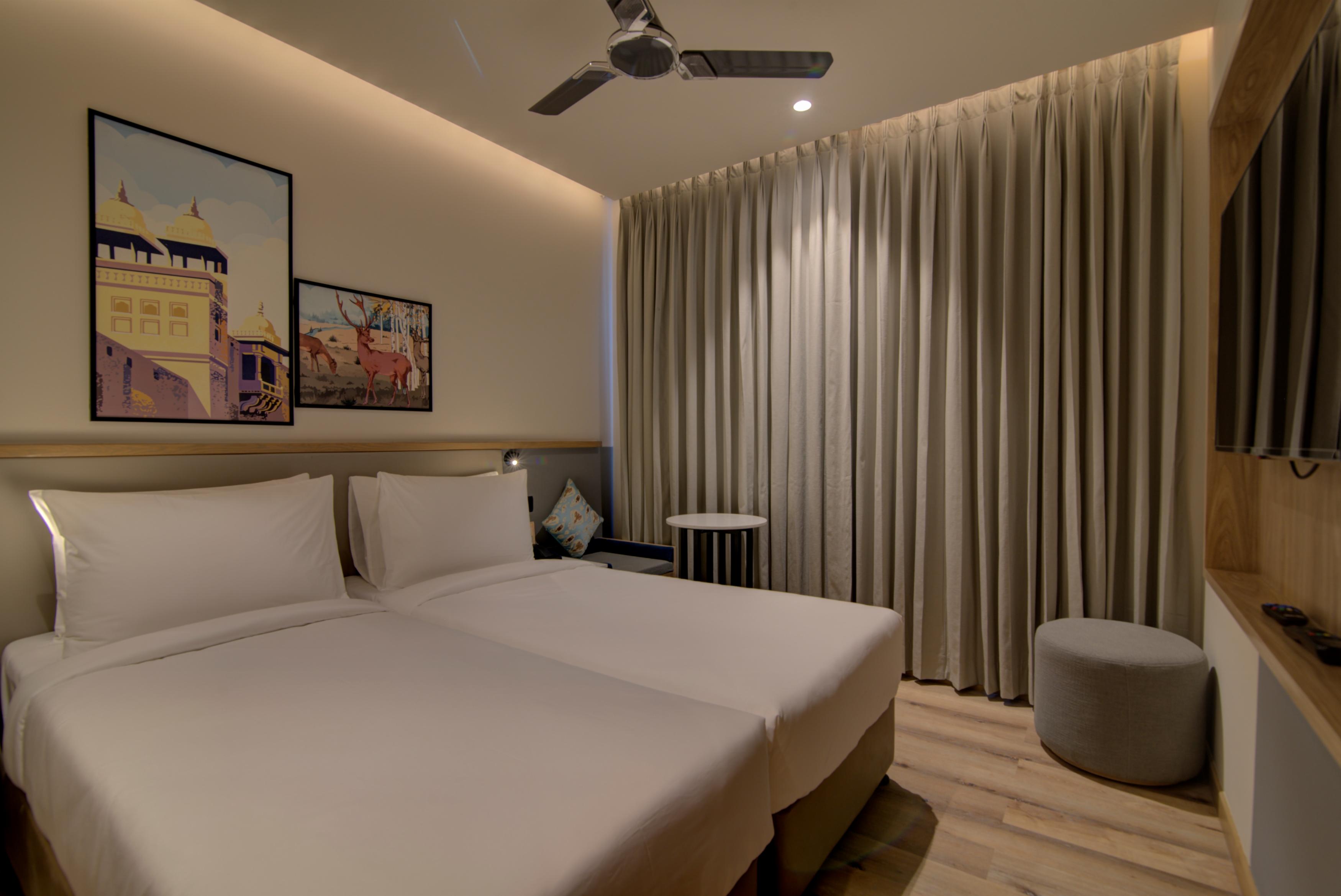 7 Apple Hotel Tonk Road, Jaipur - Tap to explore photos